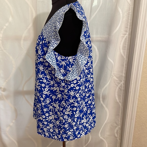 Staccato Blue And White Floral Print Blouse, Medium - Picture 3 of 6
